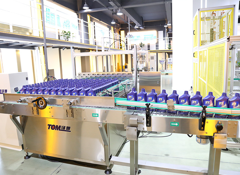  Lubricant Filling Machines